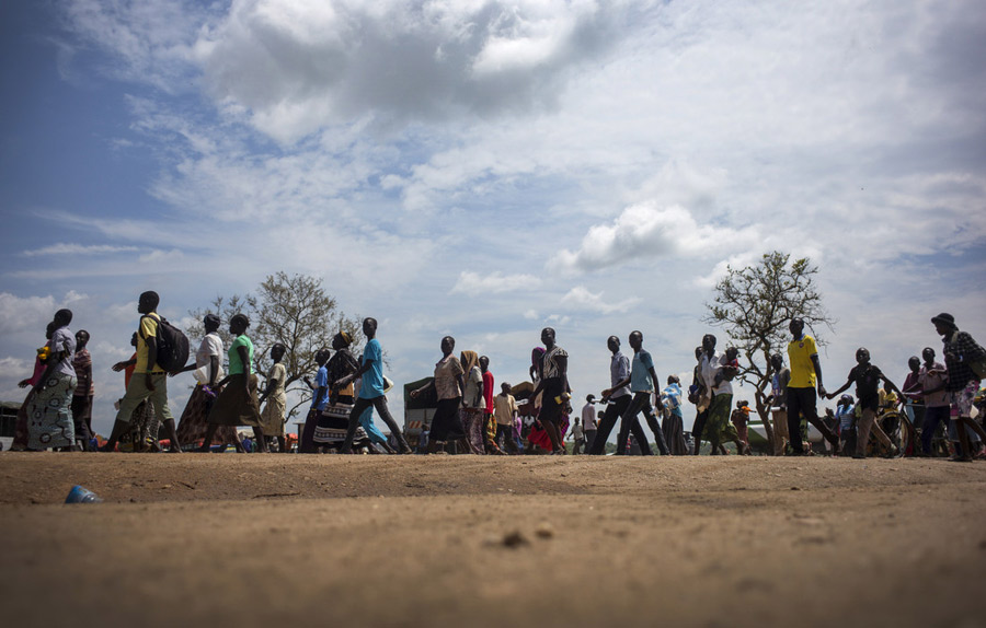 Refugiados sursudaneses llegan al asentamiento de refugiados de Imvepi. Fotografía: Kieran Doherty/Oxfam